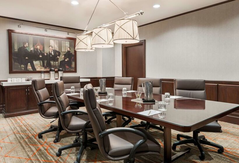 هتل President Abraham Lincoln Springfield   Doubletree By Hilton