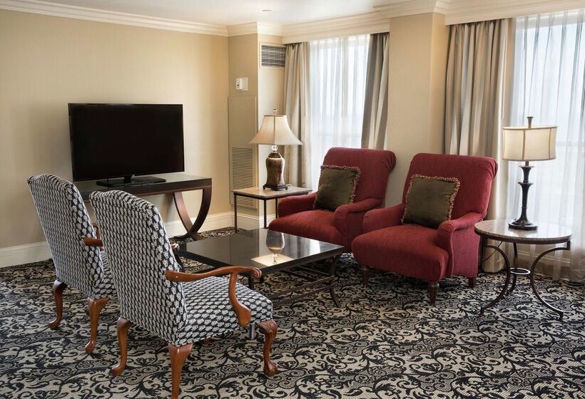 Отель President Abraham Lincoln Springfield   Doubletree By Hilton