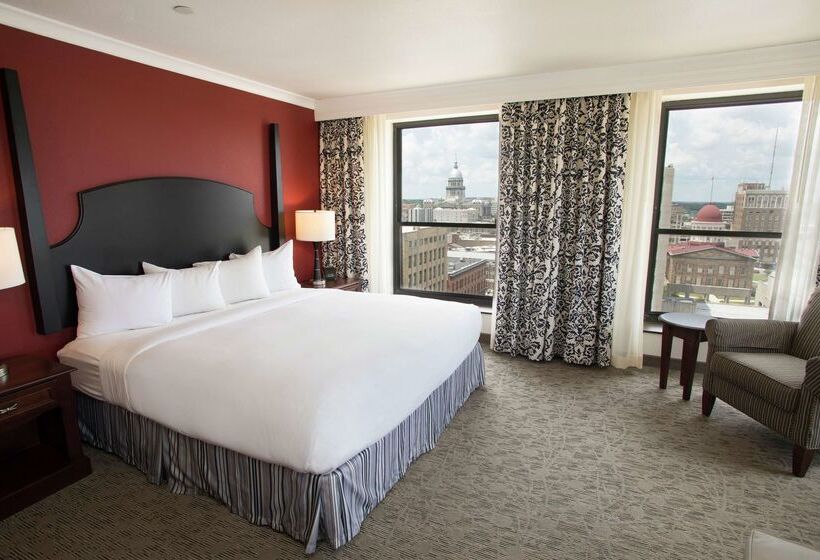 Отель President Abraham Lincoln Springfield   Doubletree By Hilton