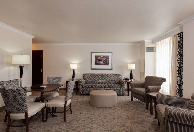 هتل President Abraham Lincoln Springfield   Doubletree By Hilton