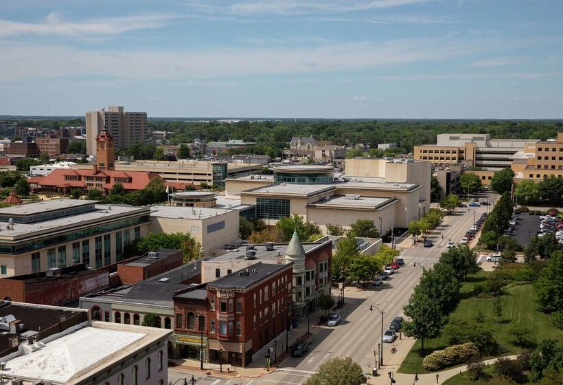 هتل President Abraham Lincoln Springfield   Doubletree By Hilton