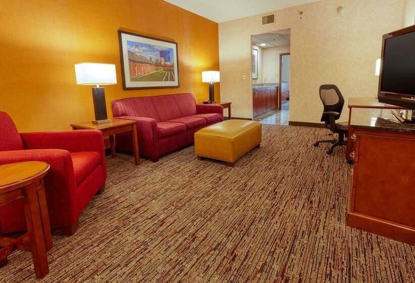 בית מלון כפרי Drury Inn & Suites Indianapolis Northeast