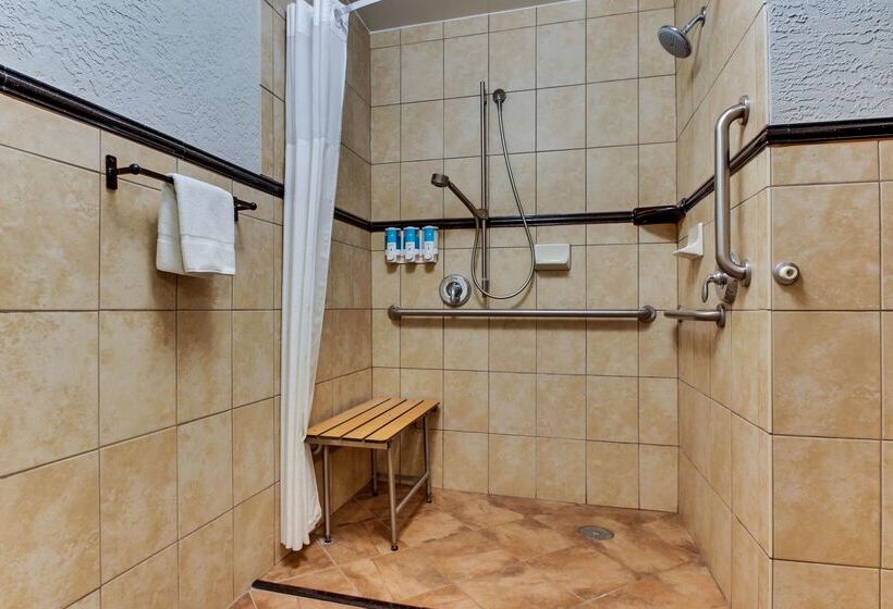 هتل Drury Inn & Suites Phoenix Happy Valley