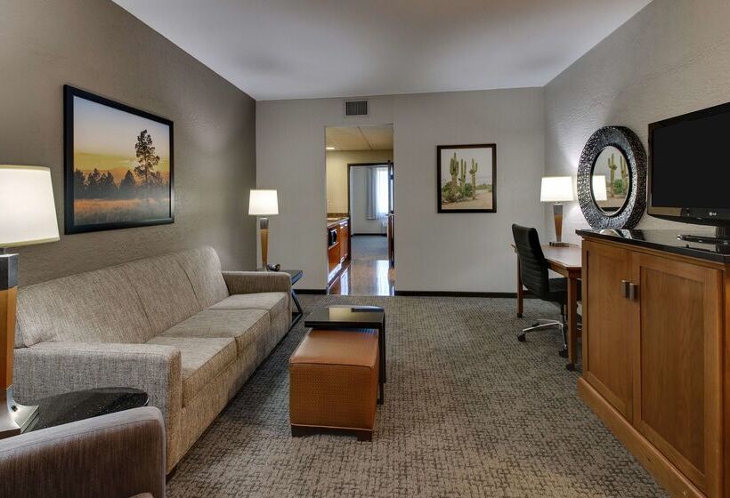 هتل Drury Inn & Suites Phoenix Happy Valley