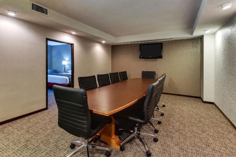 هتل Drury Inn & Suites Phoenix Happy Valley