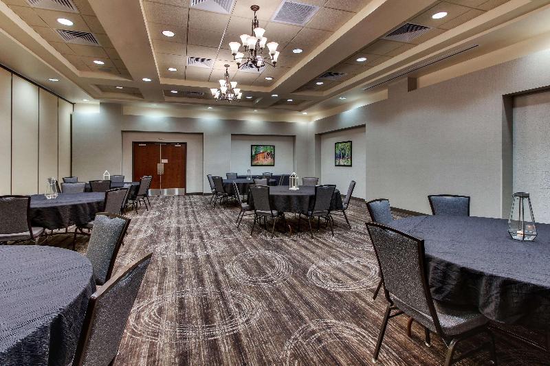 هتل Drury Inn & Suites Phoenix Happy Valley