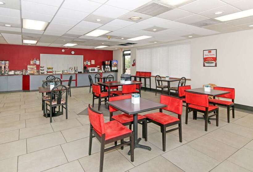 酒店 Econo Lodge Inn And Suites   Pilot Mountain