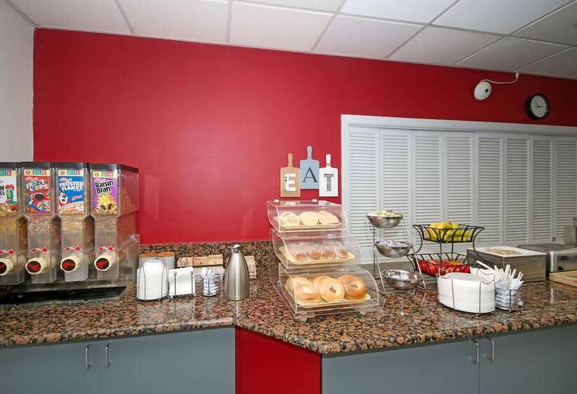 酒店 Econo Lodge Inn And Suites   Pilot Mountain