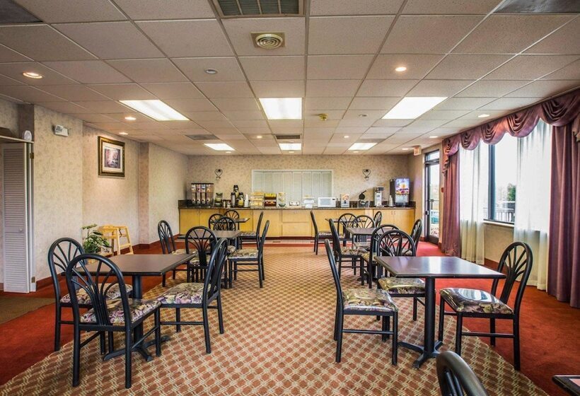 酒店 Econo Lodge Inn And Suites   Pilot Mountain