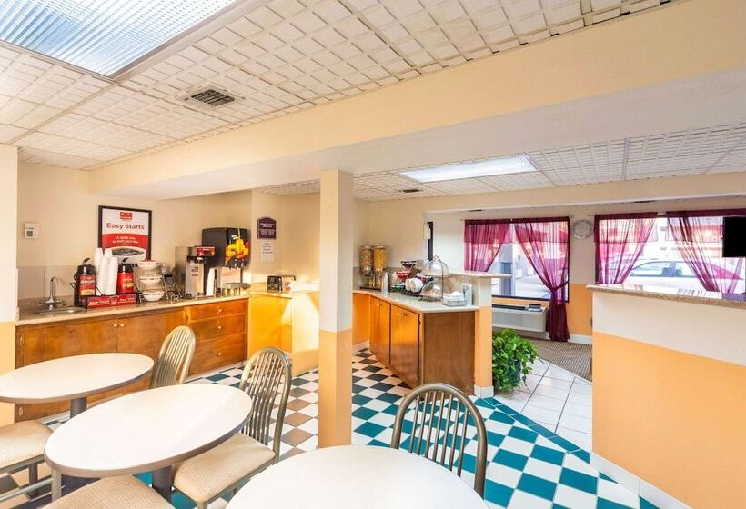 هتل Econo Lodge Laurel