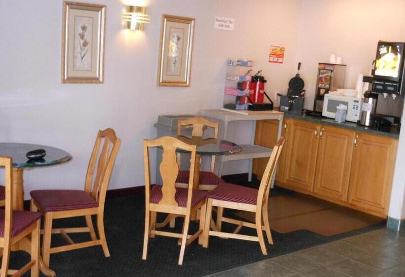 Отель Economy Inn & Suites