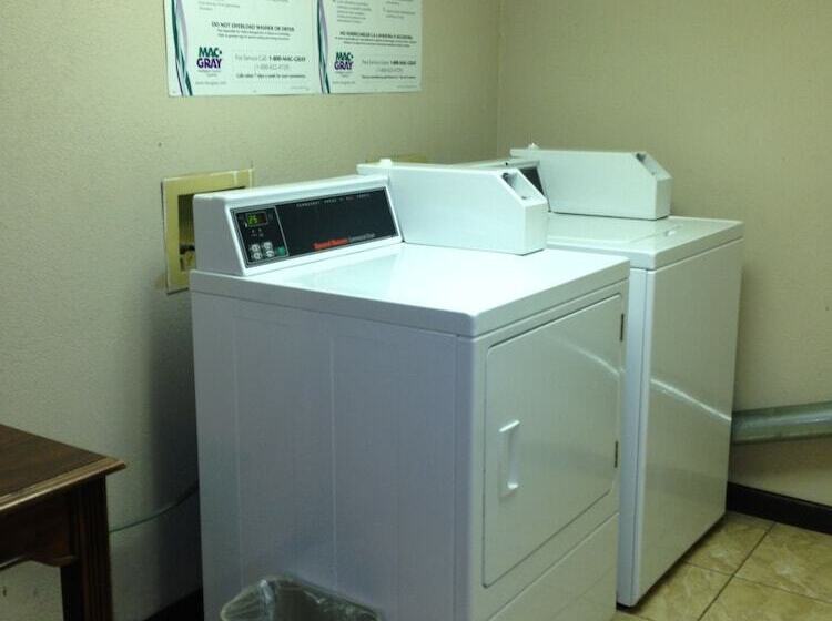 ホテル Executive Inn