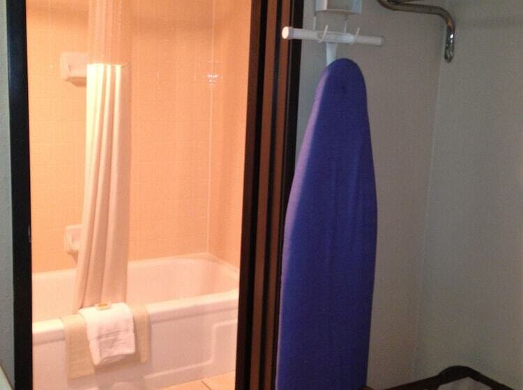 ホテル Executive Inn