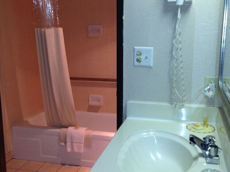 ホテル Executive Inn