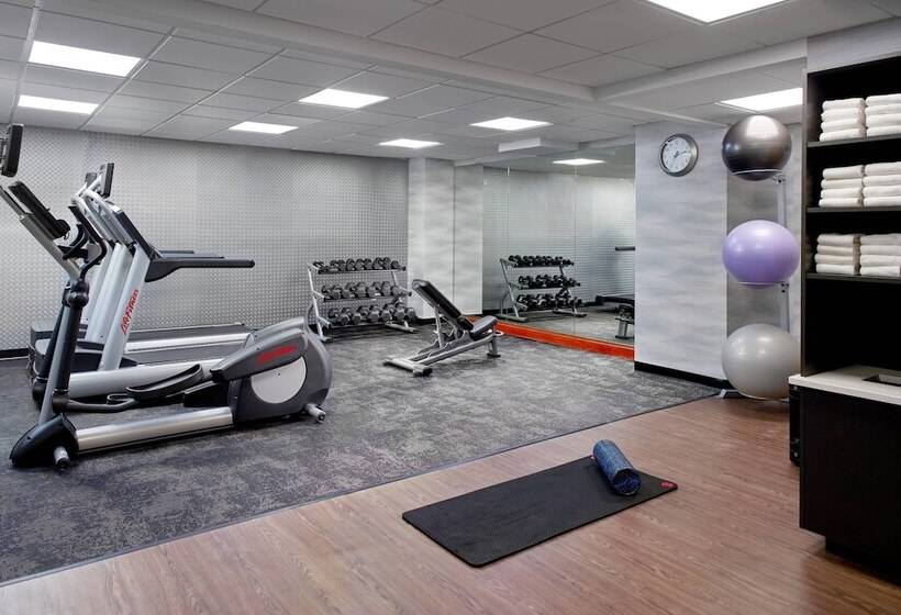 Отель Fairfield By Marriott Inn & Suites Asheville Outlets