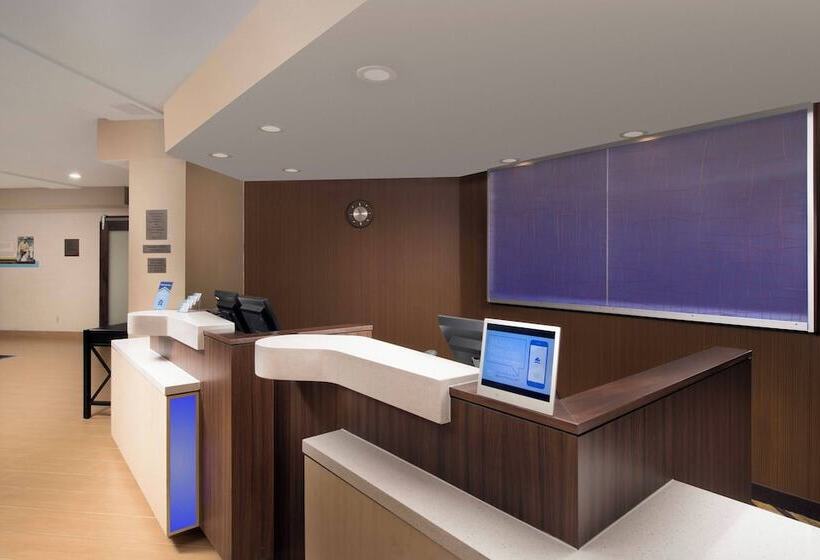 ホテル Fairfield Inn & Suites By Marriott Albuquerque Airport