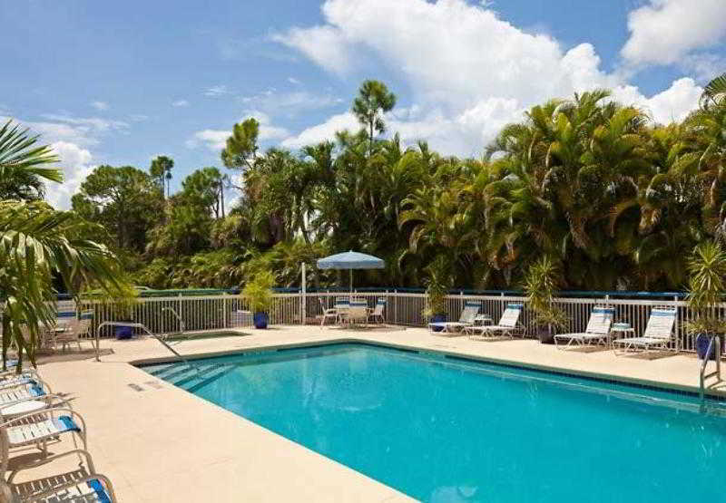 בית מלון כפרי Fairfield Inn & Suites By Marriott Fort Myers Cape Coral