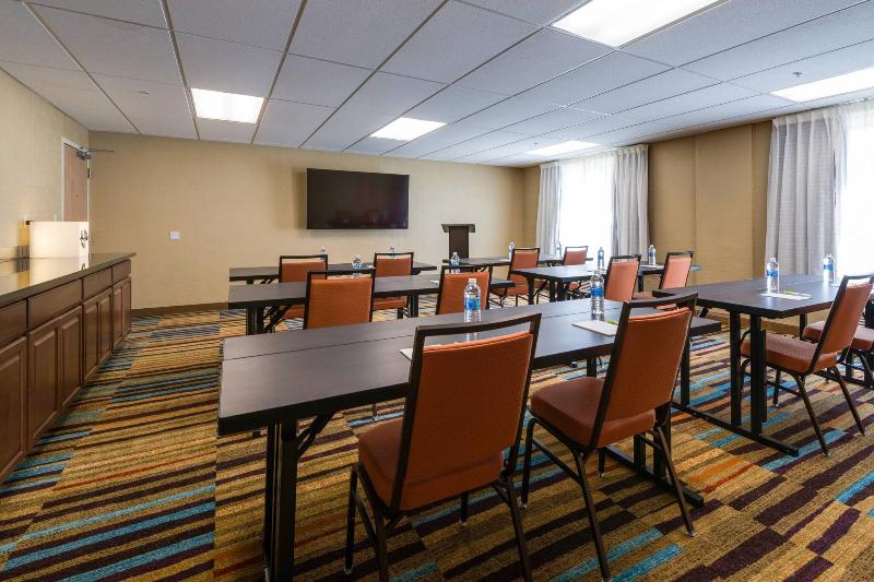 فندق Fairfield Inn & Suites By Marriott Fort Myers Cape Coral