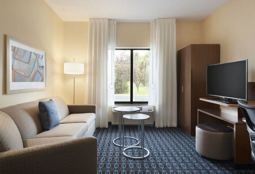 هتل Fairfield Inn & Suites Hartford Manchester