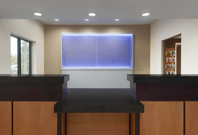 هتل Fairfield Inn & Suites Hartford Manchester