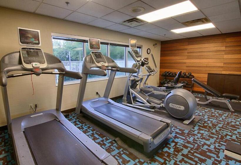 فندق Fairfield Inn & Suites Jacksonville Airport