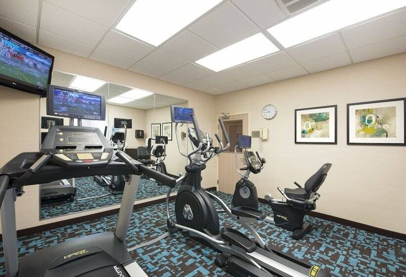 호텔 Fairfield Inn & Suites Mt. Pleasant