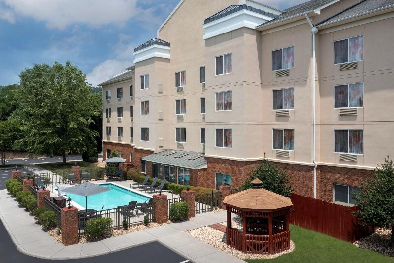 فندق Fairfield Inn & Suites Roanoke Hollins/i81
