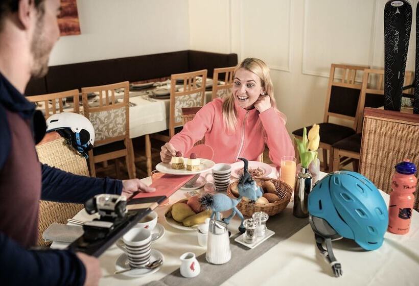 בית מלון כפרי Dips&drops   First Bike & Ski Hub