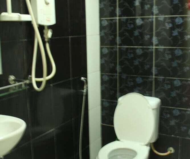 בית מלון כפרי Sungai Besi