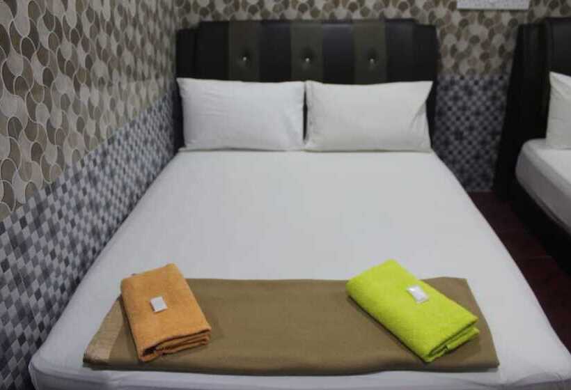 בית מלון כפרי Sungai Besi