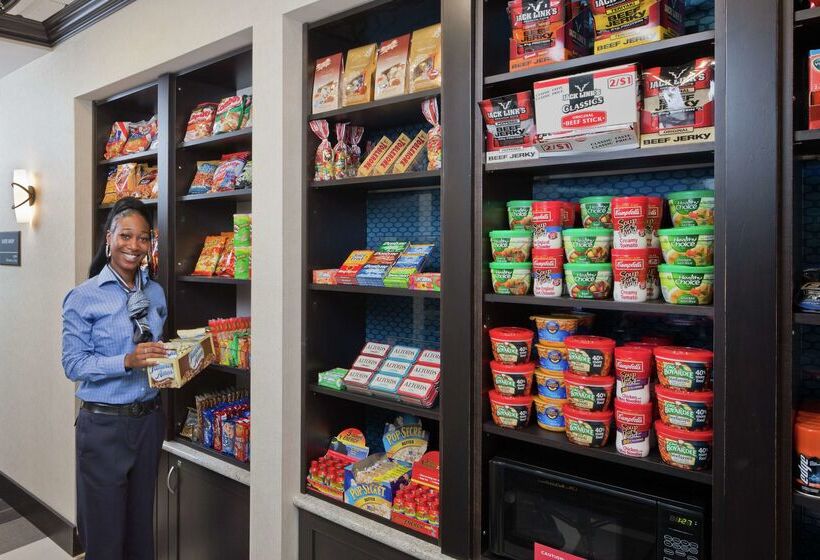 فندق Hampton Inn & Suites Saginaw