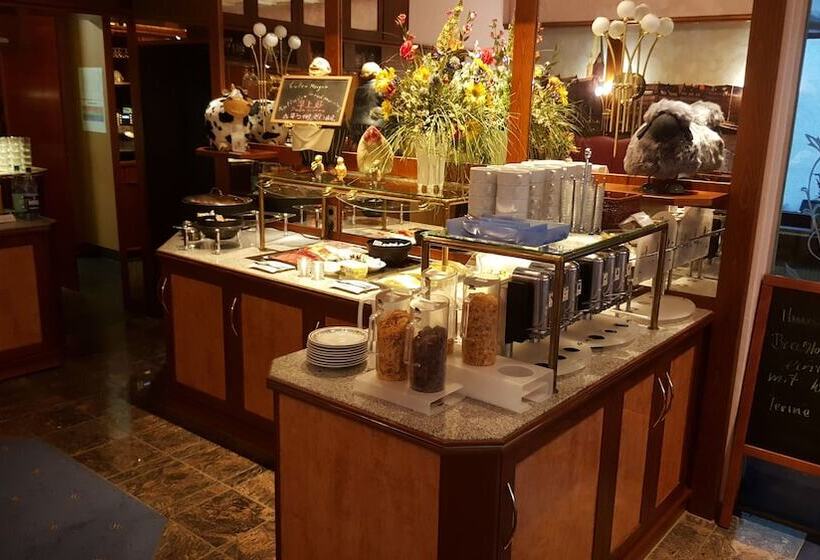 هتل Heldt Dependance