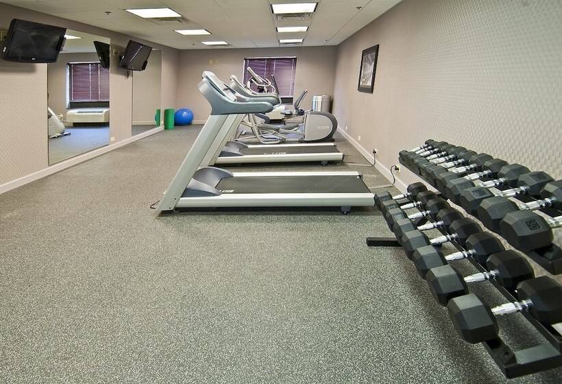 فندق Holiday Inn Express & Suites Jackson / Pearl Intl Airport By Ihg