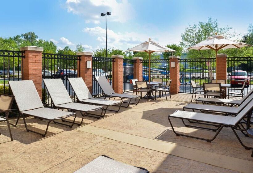 Отель Hyatt Place Chesapeake