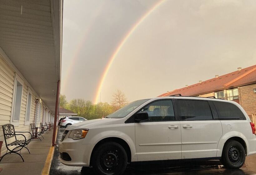 فندق Lakeshore Suites