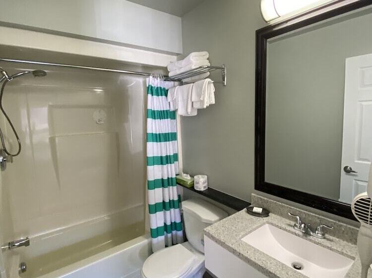 فندق Lakeshore Suites