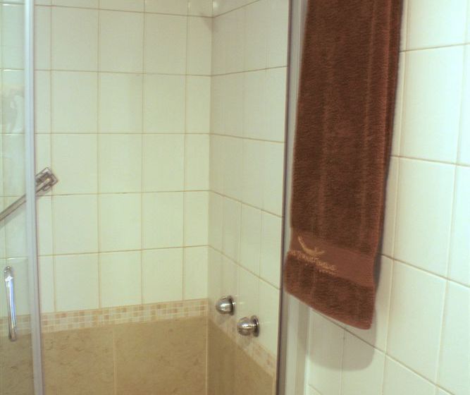 فندق Las Torres Gemelas Private Suites