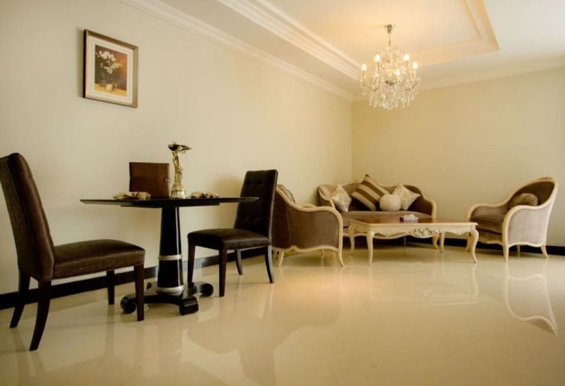 ホテル Lk Royal Wing