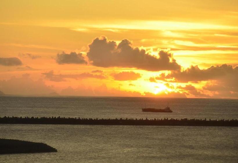 فندق Loisir Spa Tower Naha