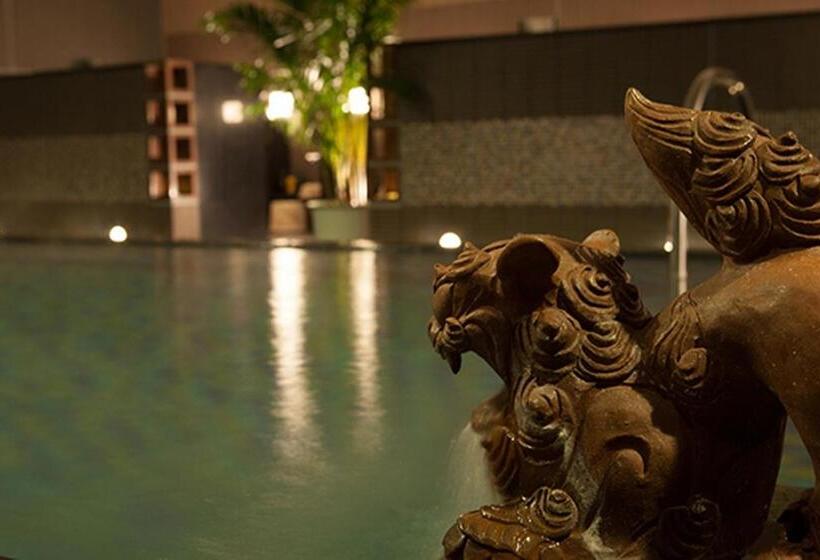 فندق Loisir Spa Tower Naha