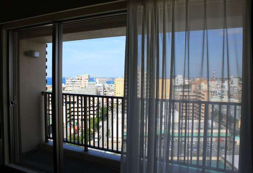 فندق Loisir Spa Tower Naha