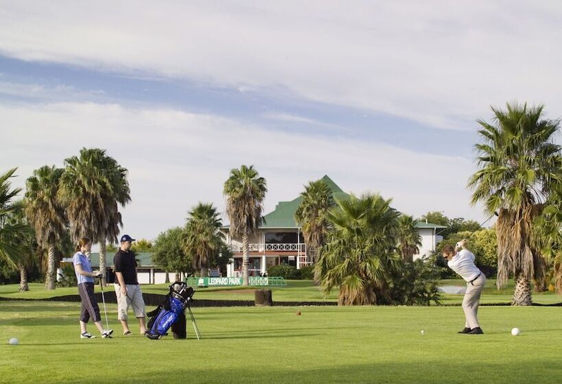 호텔 Peermont Walmont At Mmabatho Palms