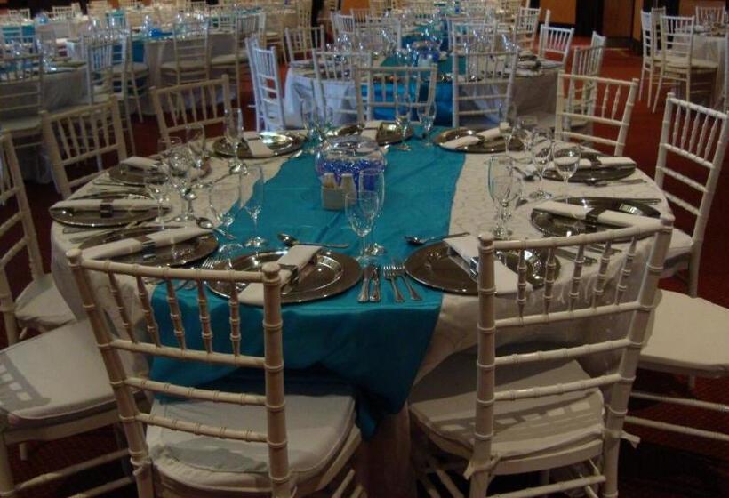 호텔 Peermont Walmont At Mmabatho Palms