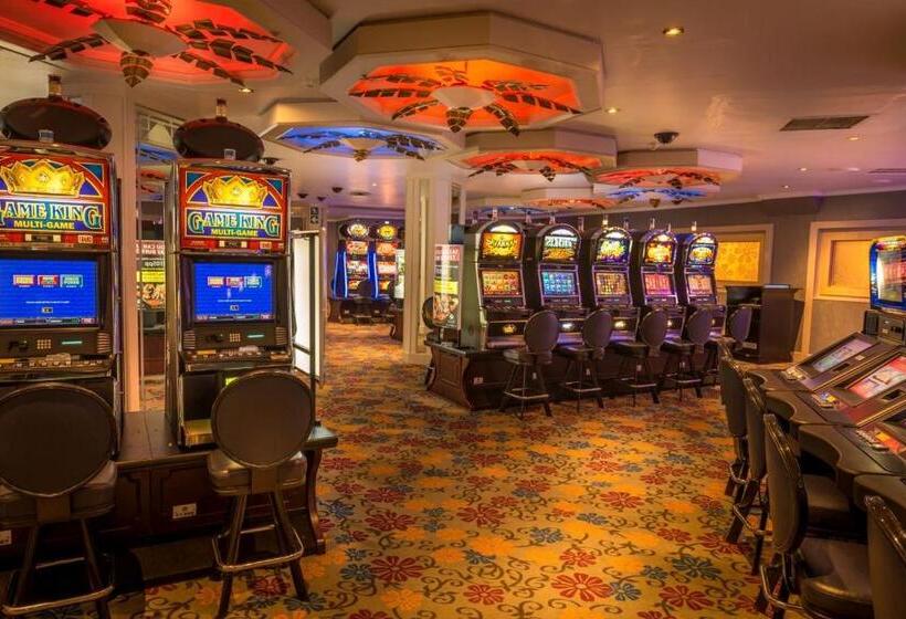 호텔 Peermont Walmont At Mmabatho Palms