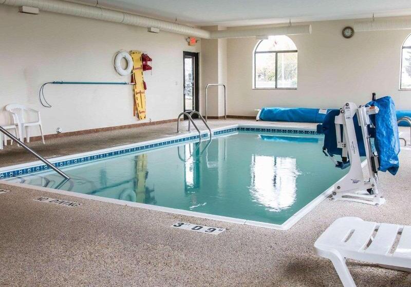 בית מלון כפרי Quality Inn Durand I 69