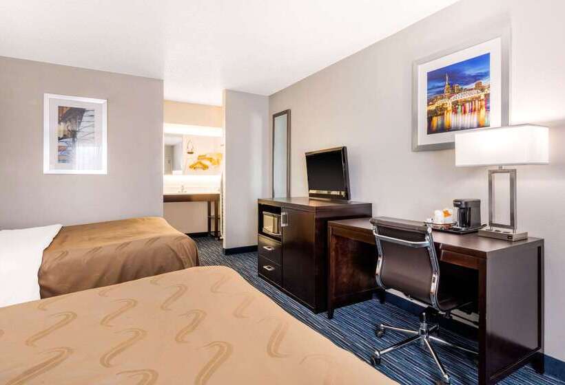 فندق Quality Inn