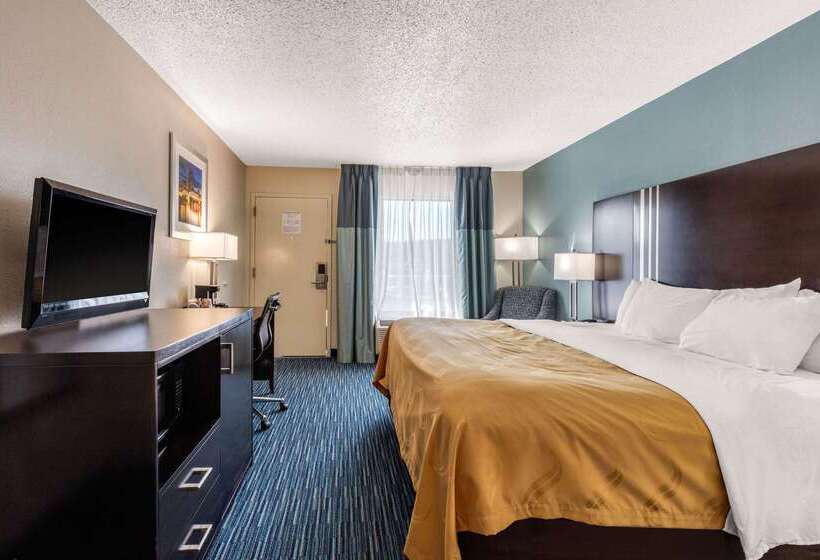 فندق Quality Inn
