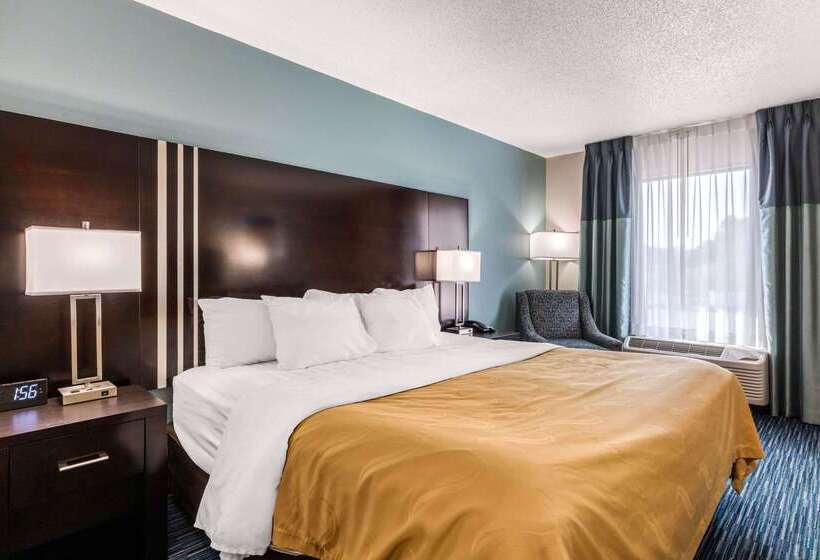 فندق Quality Inn