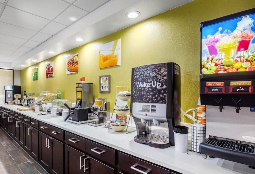 فندق Quality Inn