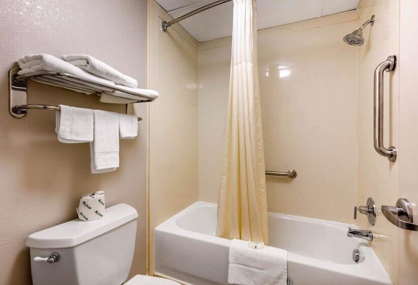 فندق Quality Inn